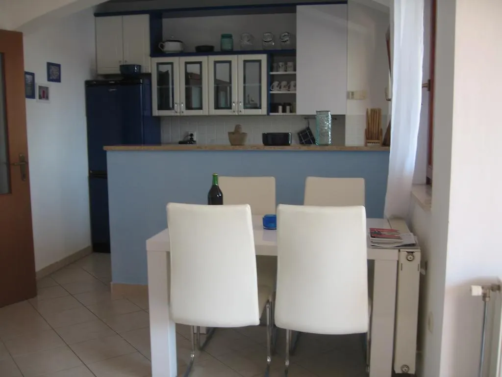 Holiday Home Enisa Tar-Vabriga Kroatien